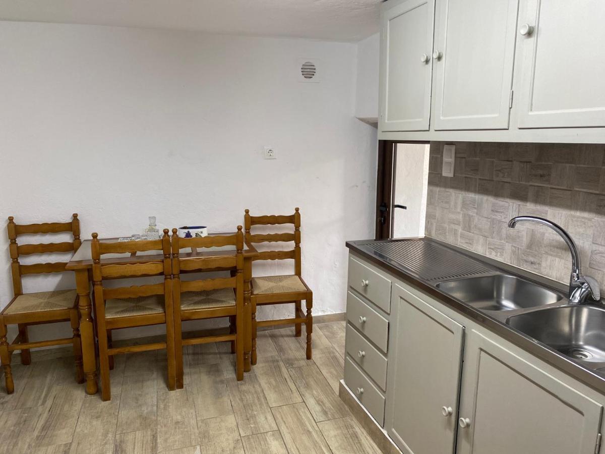 Kasteli Studios & Apartments Апартаменты *